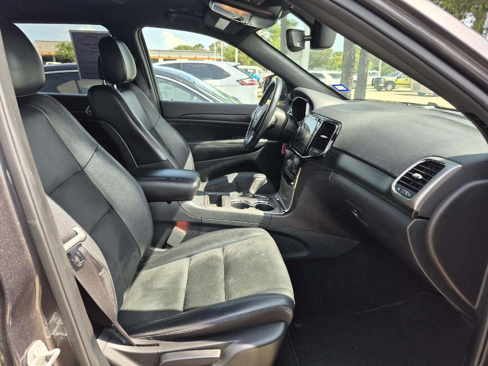 2019 Jeep GRAND CHEROKEE LARE