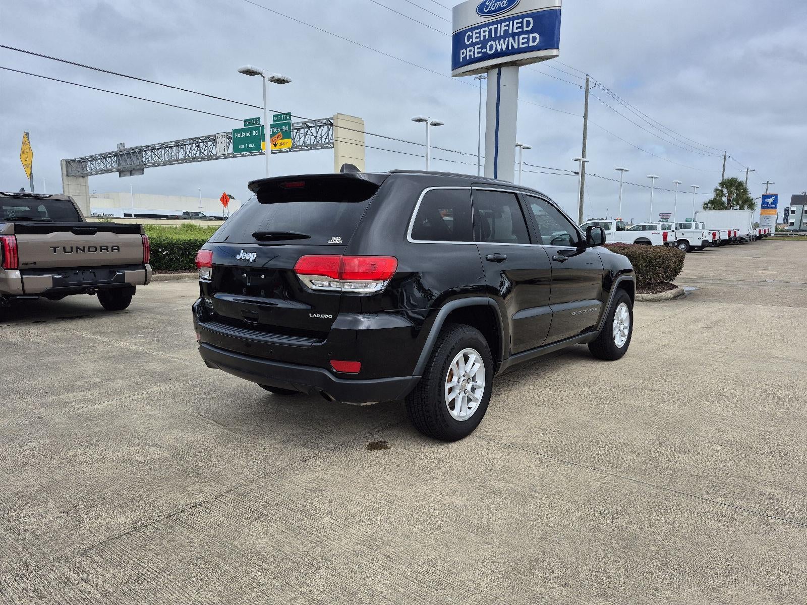 2019 Jeep Grand Cherokee Laredo