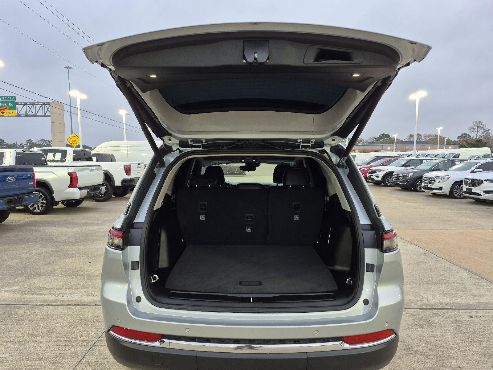 2022 Jeep Grand Cherokee 4xe BASE