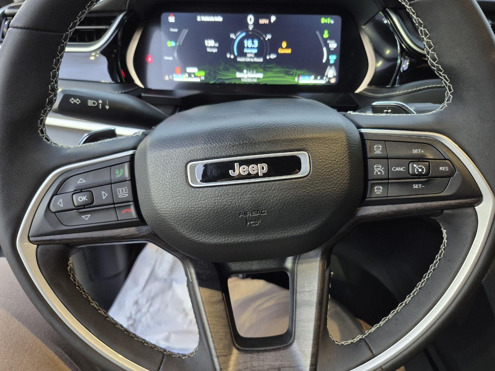 2022 Jeep Grand Cherokee 4xe BASE