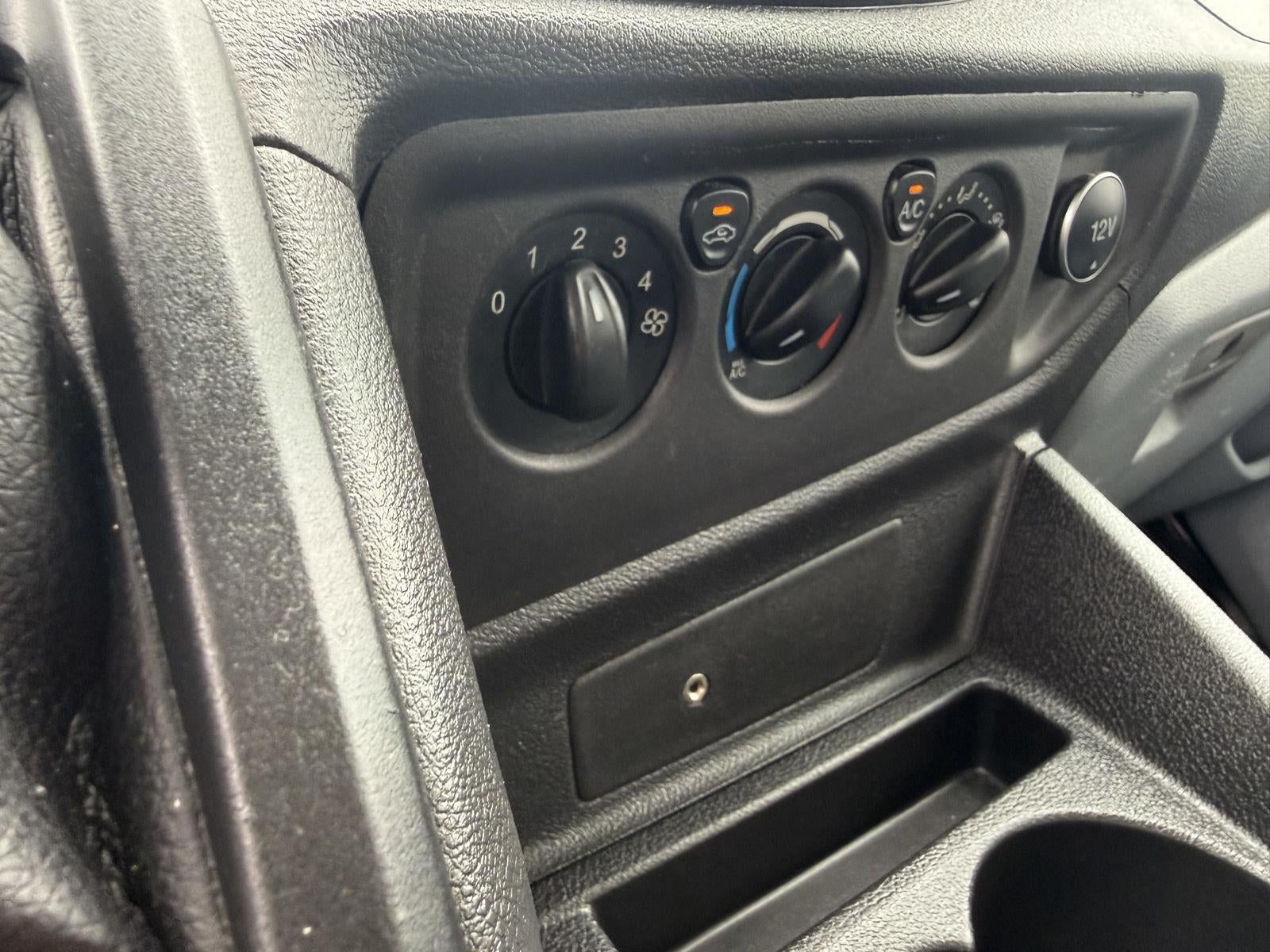 2019 Ford Transit Passenger Wagon XL