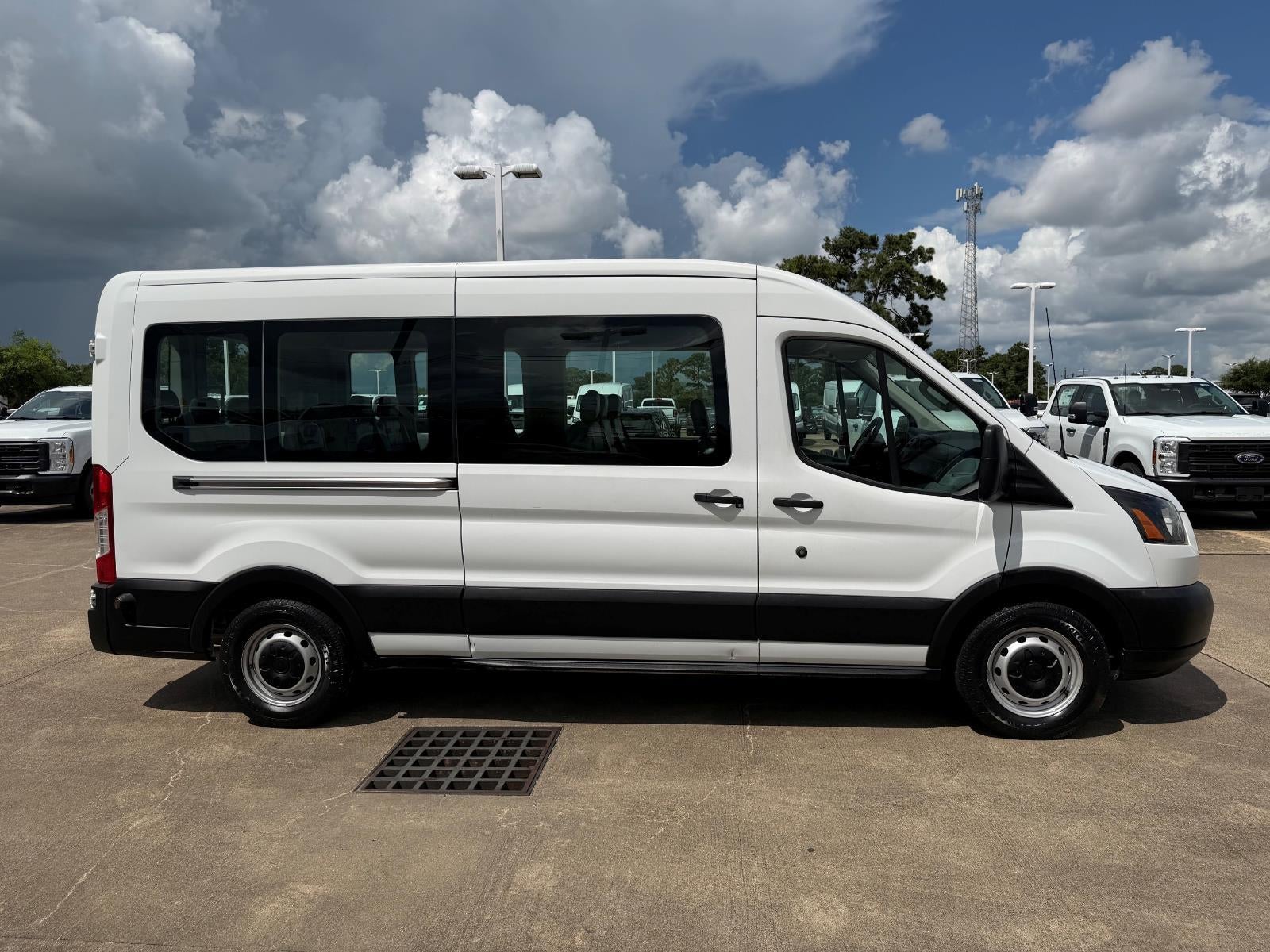 2019 Ford TRANSIT CONNECT Base