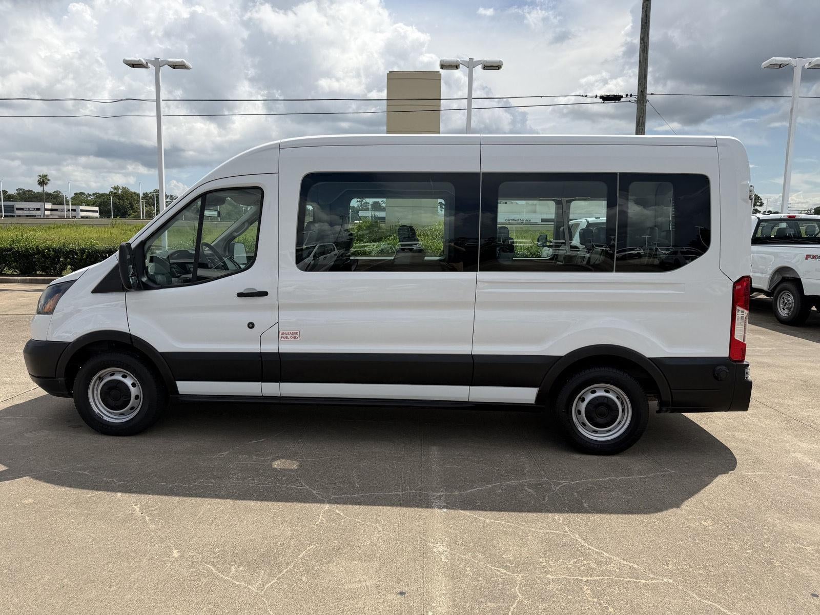 2019 Ford TRANSIT CONNECT Base