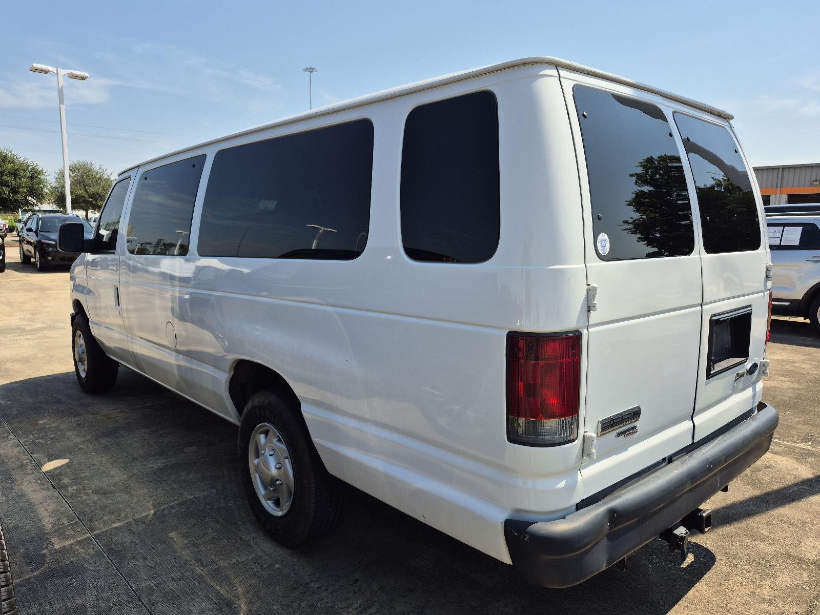2009 Ford Econoline Wagon XLT