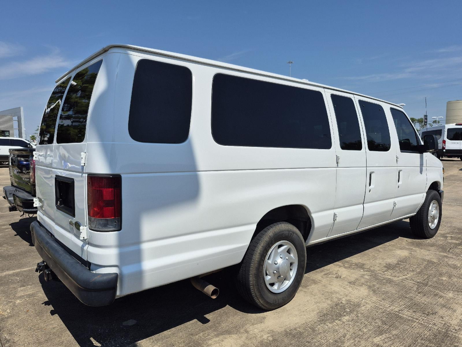 2009 Ford Econoline Wagon XLT