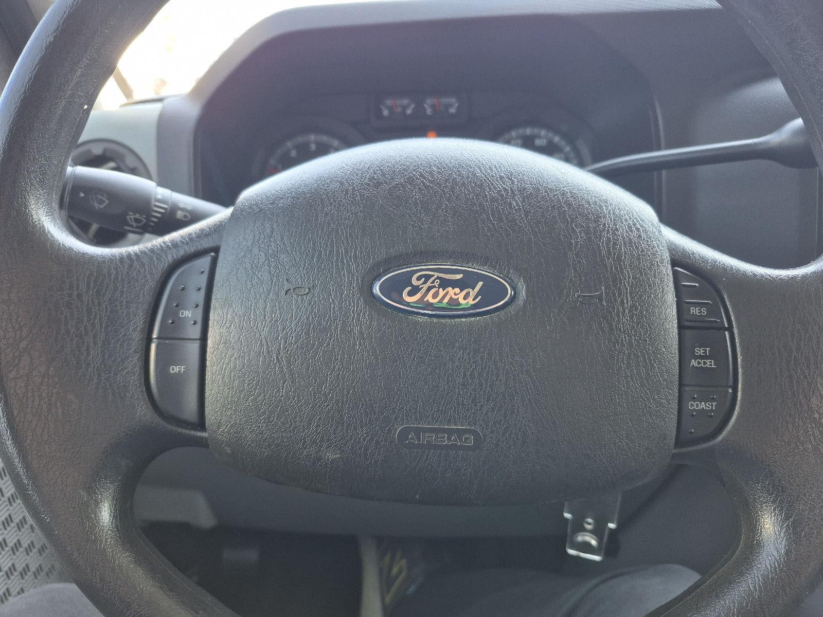 2009 Ford Econoline Wagon XLT