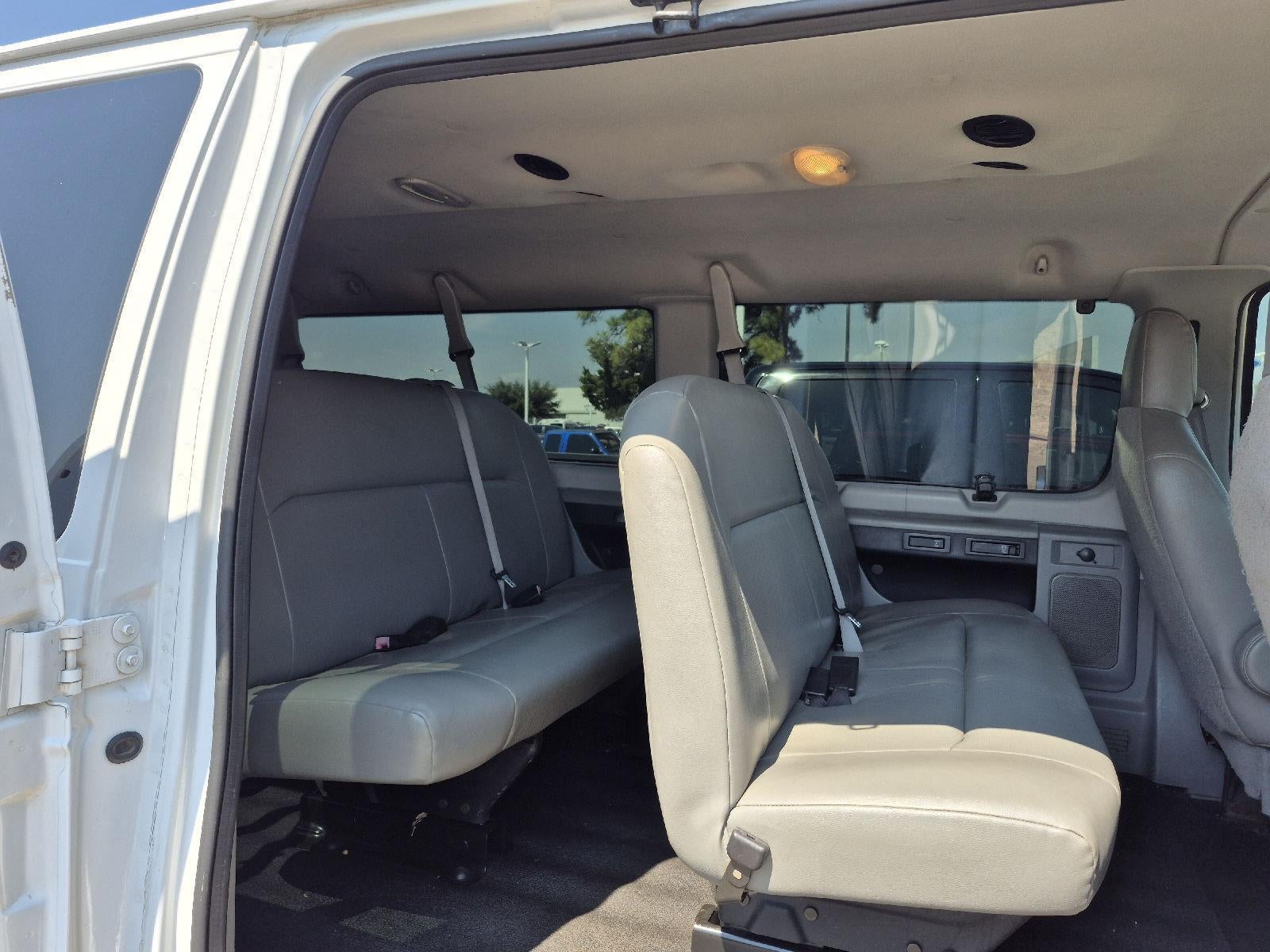 2009 Ford Econoline Wagon XLT
