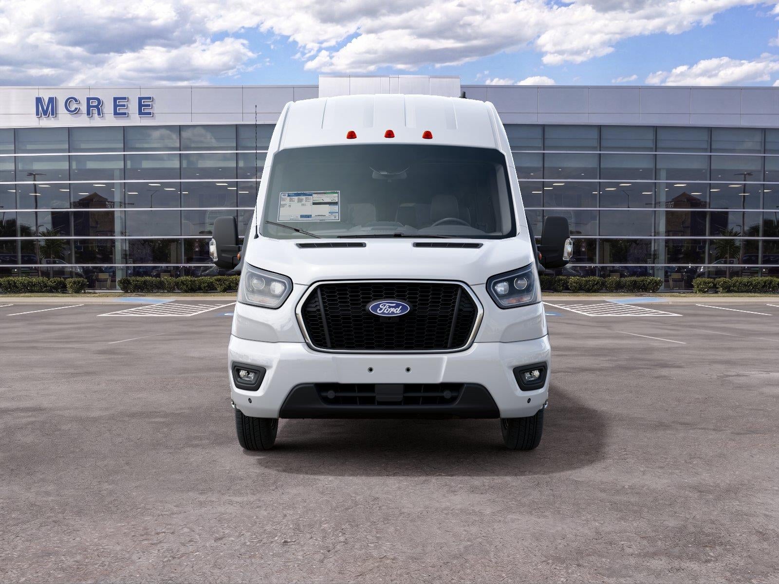2027 Ford Transit Passenger Wagon DRW 350 HD XLT