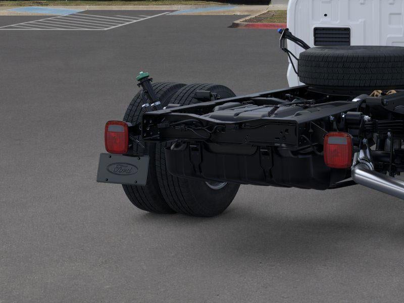 2025 Ford Super Duty F-350 DRW XL