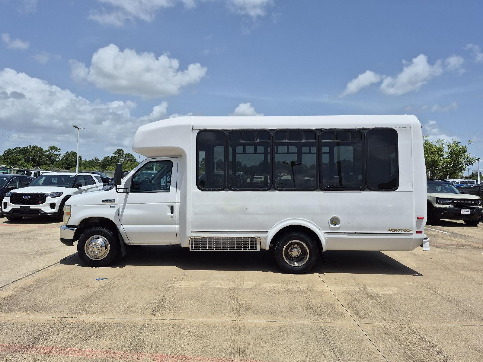 2011 Ford Econoline Commercial Cutaway CUTWY