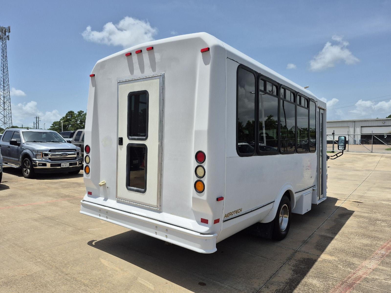 2011 Ford Econoline Commercial Cutaway CUTWY