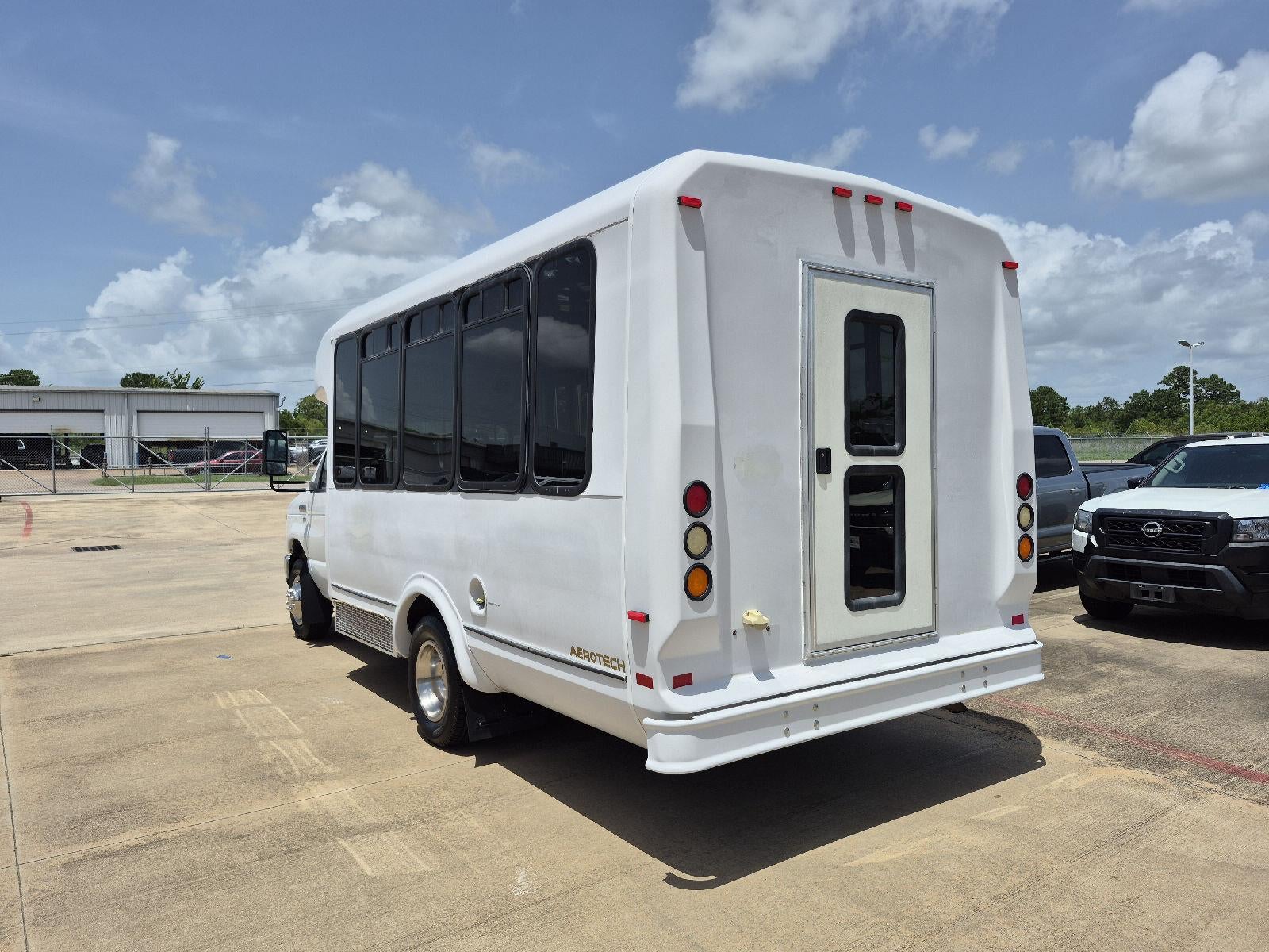 2011 Ford Econoline Commercial Cutaway CUTWY