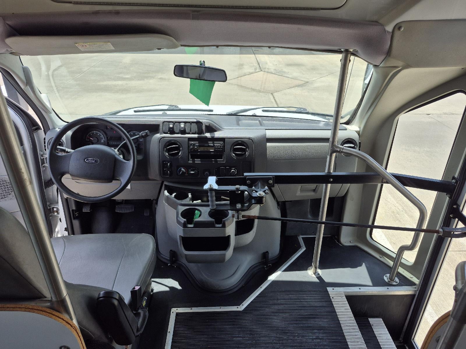 2011 Ford Econoline Commercial Cutaway CUTWY