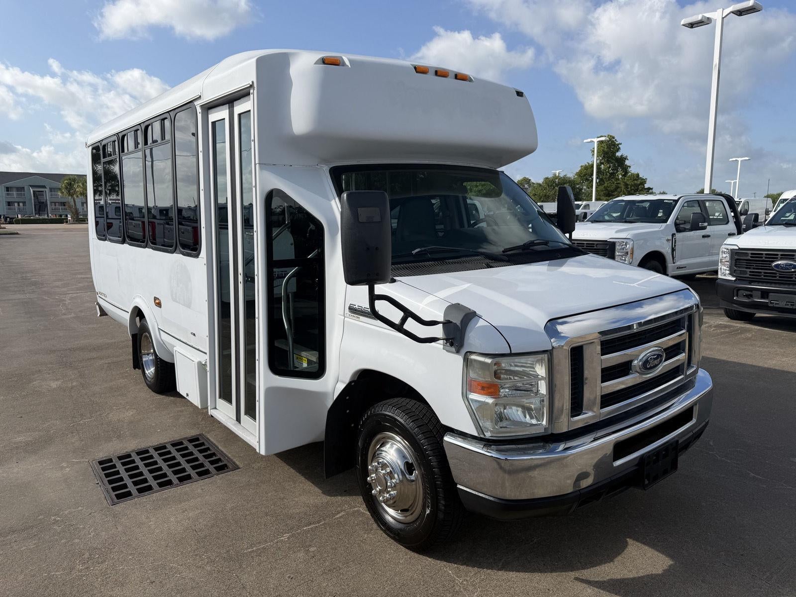 2013 Ford Econoline Commercial Cutaway CUTWY