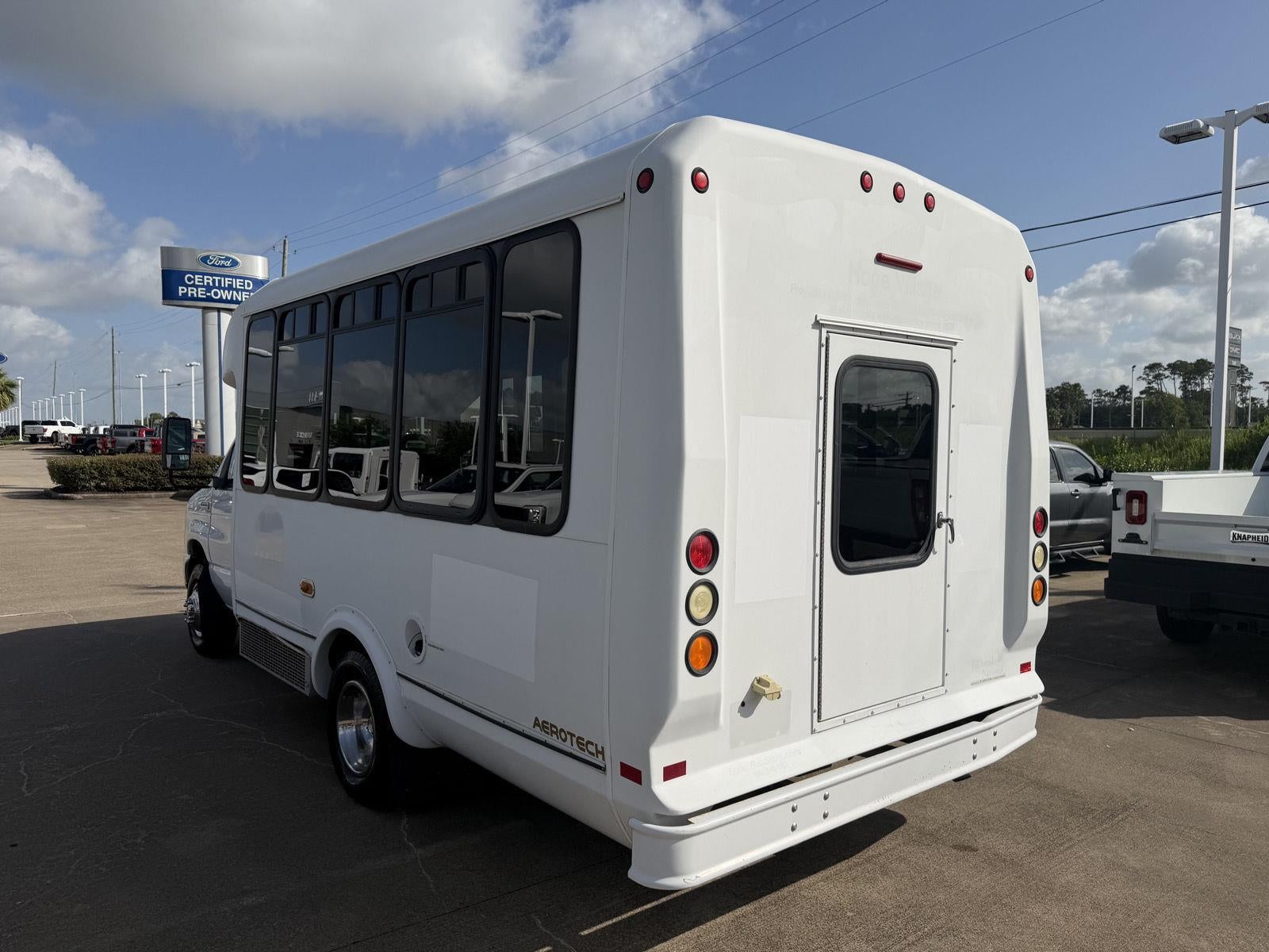 2013 Ford Econoline Commercial Cutaway CUTWY