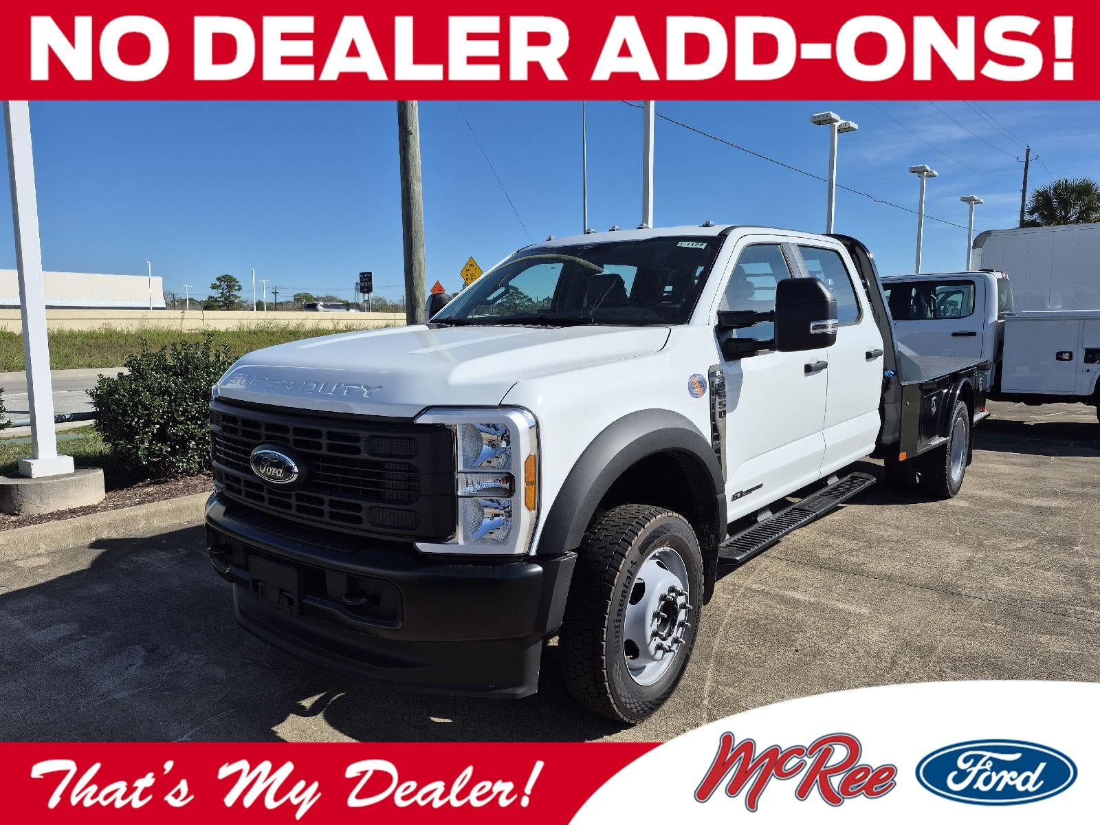 2026 Ford Super Duty F-550 DRW GOOSENECK XL