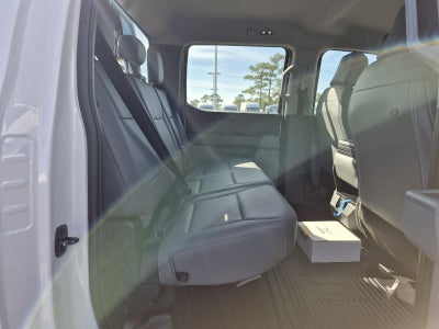 2026 Ford Super Duty F-550 DRW GOOSENECK XL