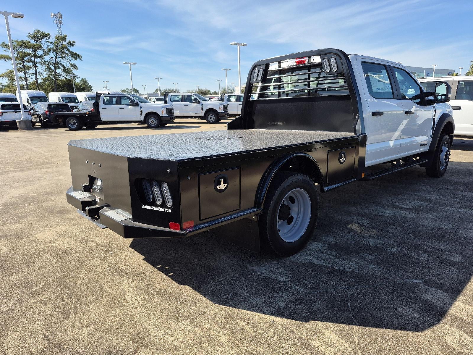 2026 Ford Super Duty F-550 DRW GOOSENECK XL