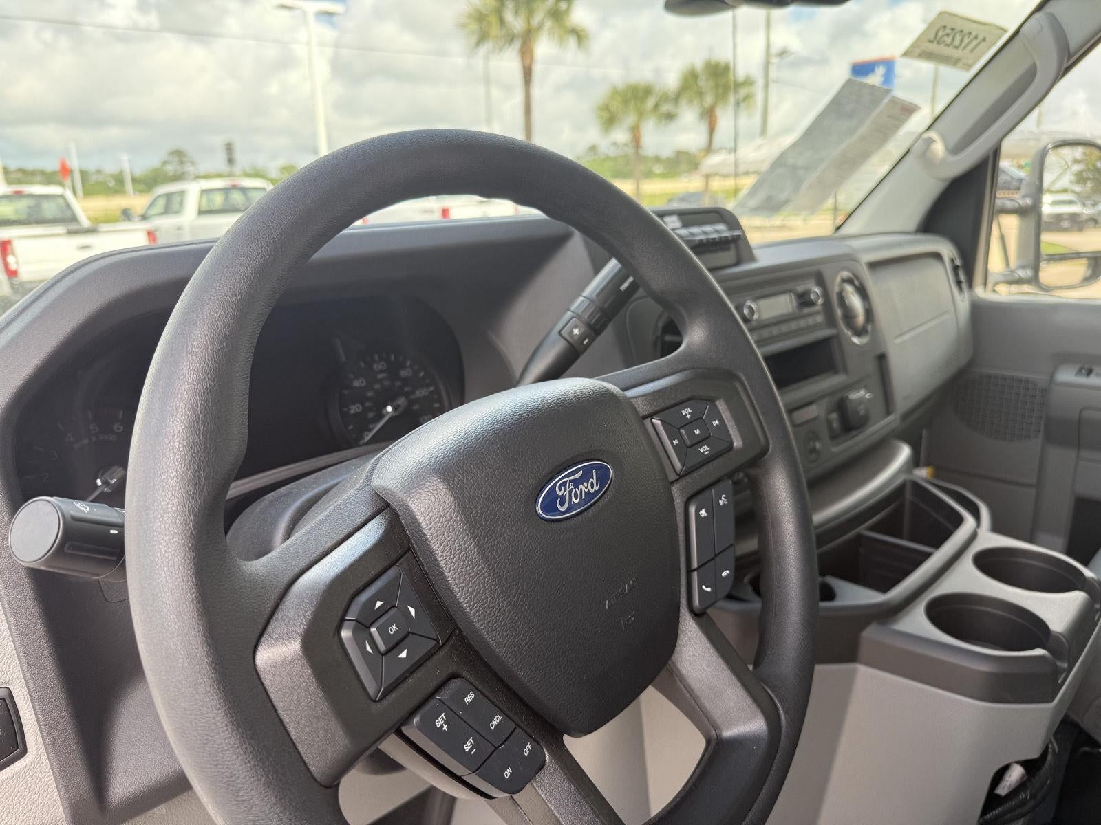 2026 Ford E-Series Cutaway BASE