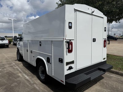 2026 Ford E-Series Cutaway BASE