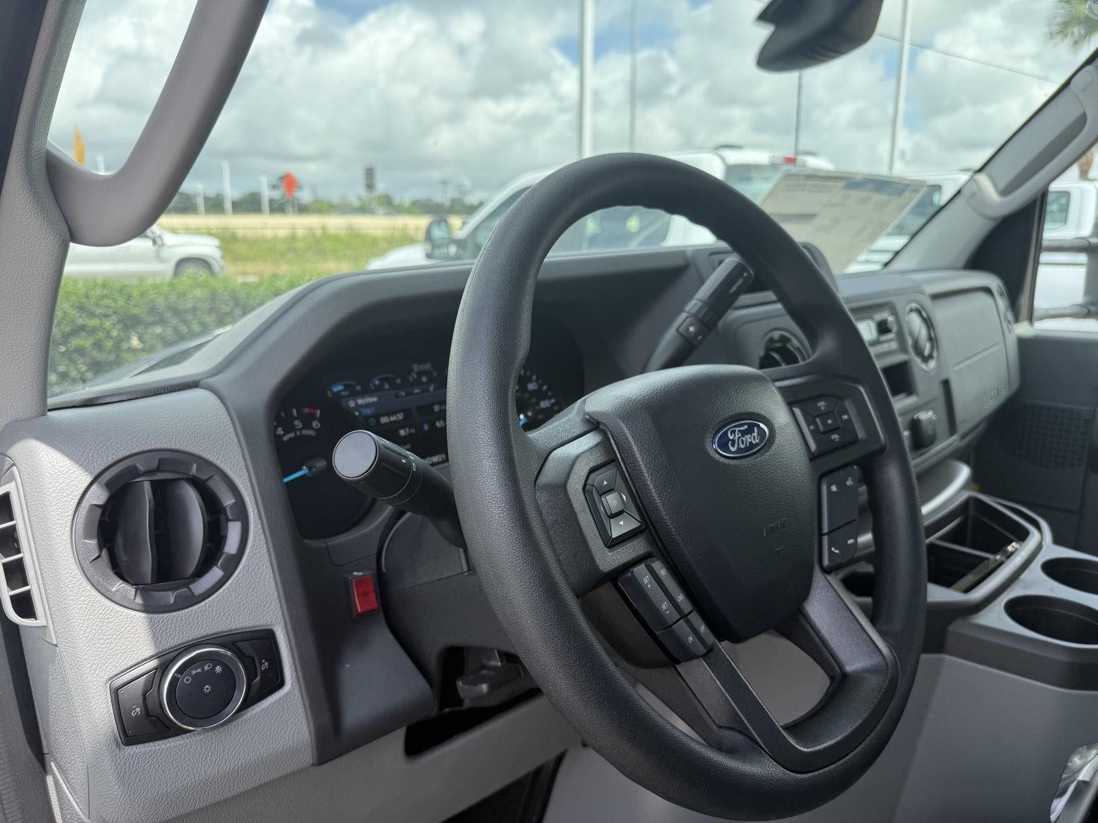 2026 Ford E-Series Cutaway BASE