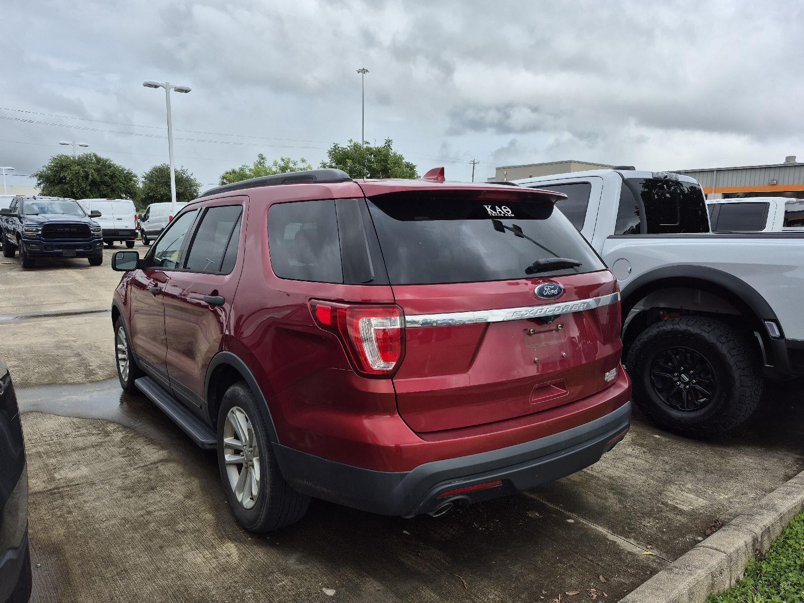 2017 Ford Explorer Base