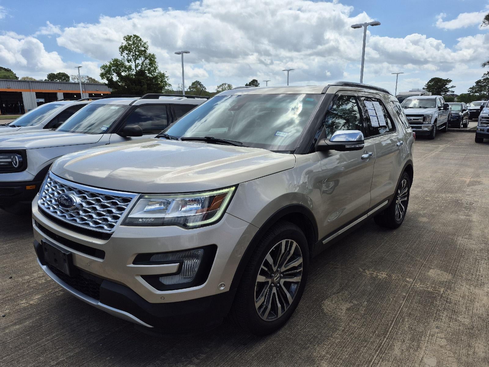 2017 Ford Explorer Platinum