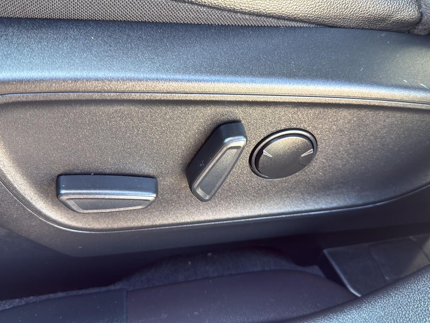 2023 Ford Escape Plug-In Hybrid Base