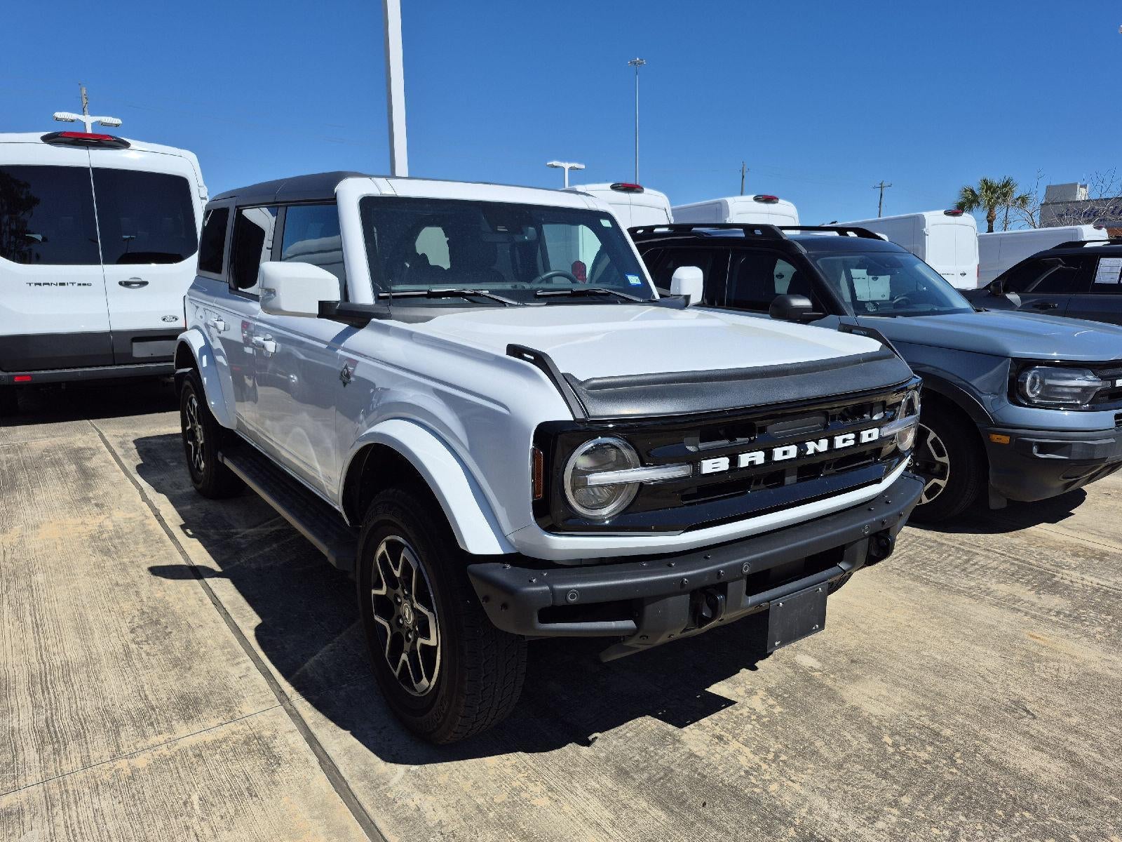 2024 Ford Bronco Outer Banks