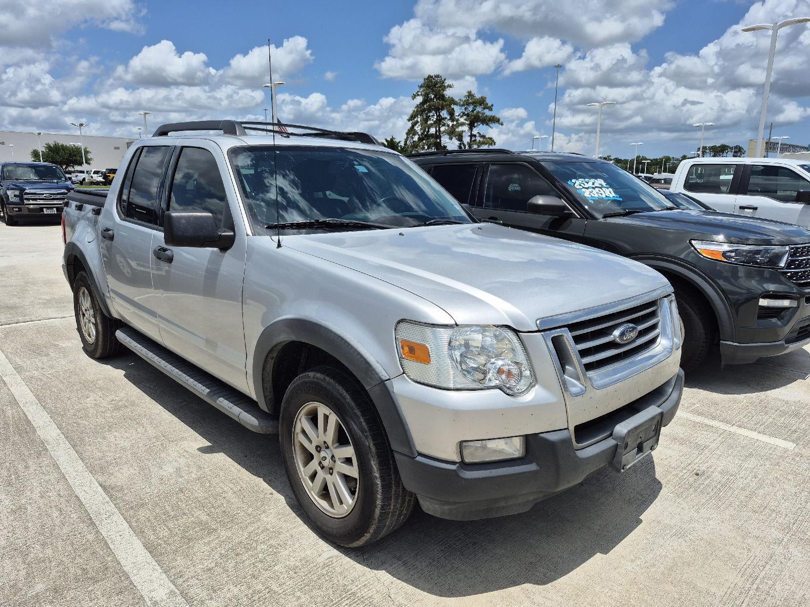 2010 Ford Explorer Sport Trac XLT