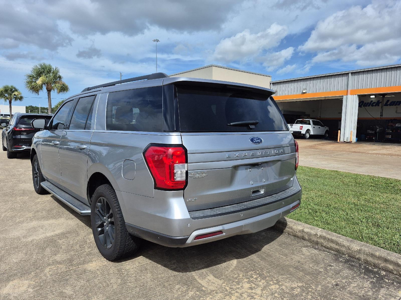 2023 Ford Expedition Max XLT