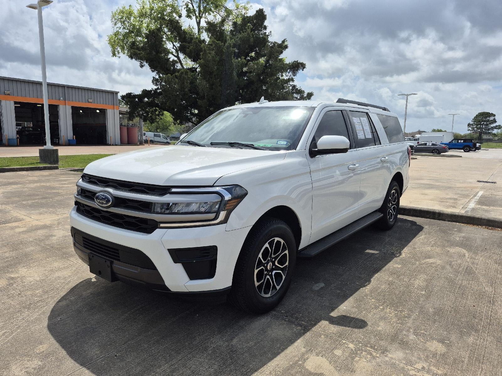 2024 Ford Expedition Max XLT