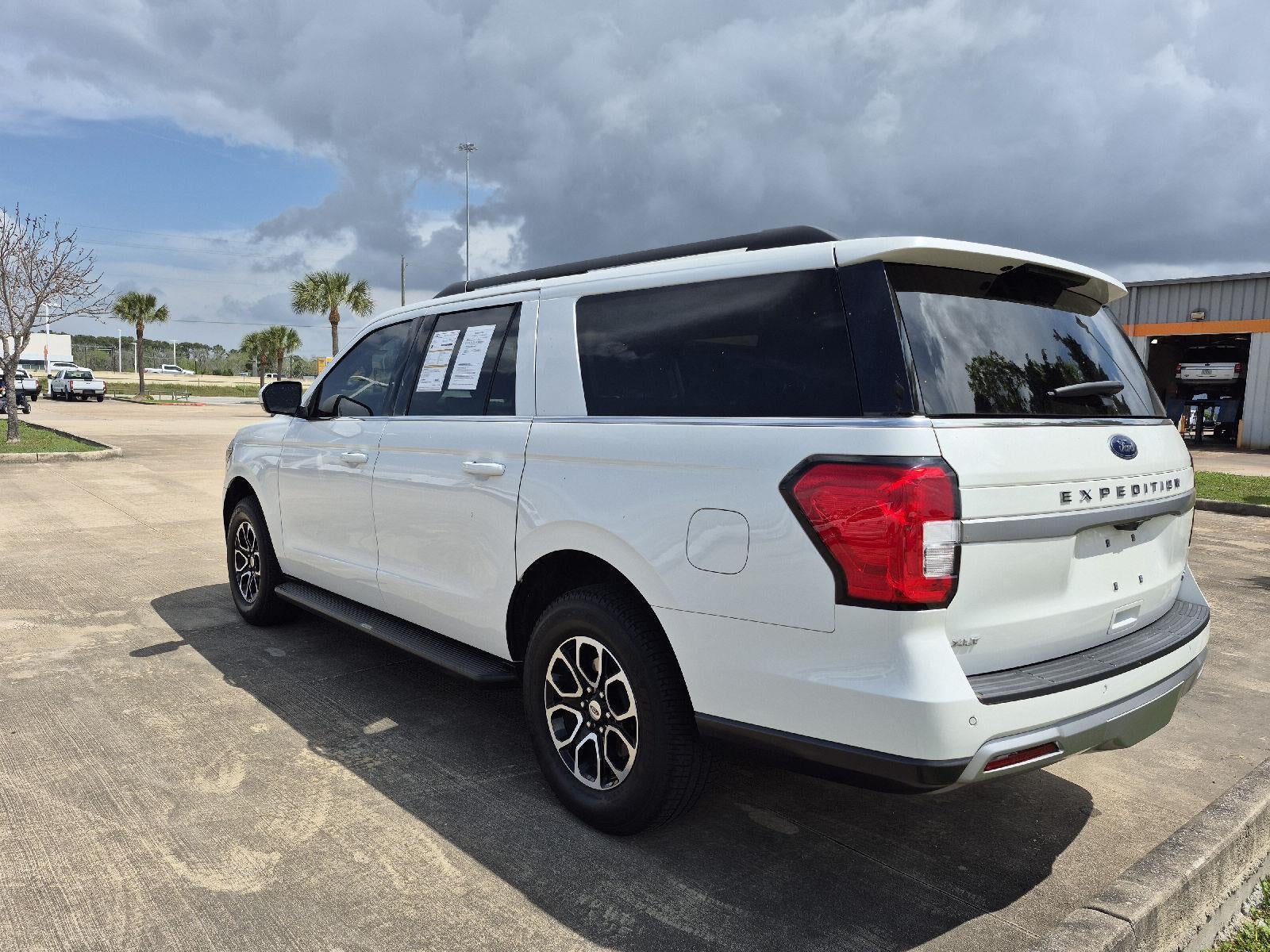 2024 Ford Expedition Max XLT