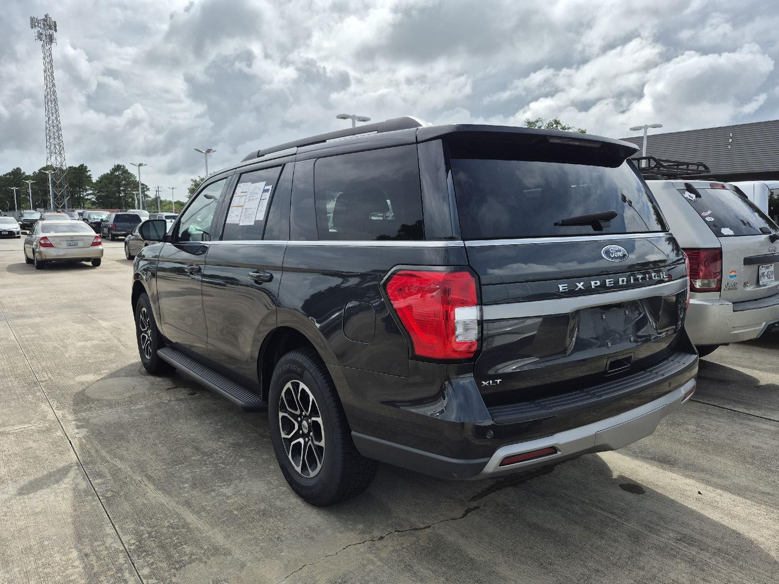 2024 Ford Expedition XLT
