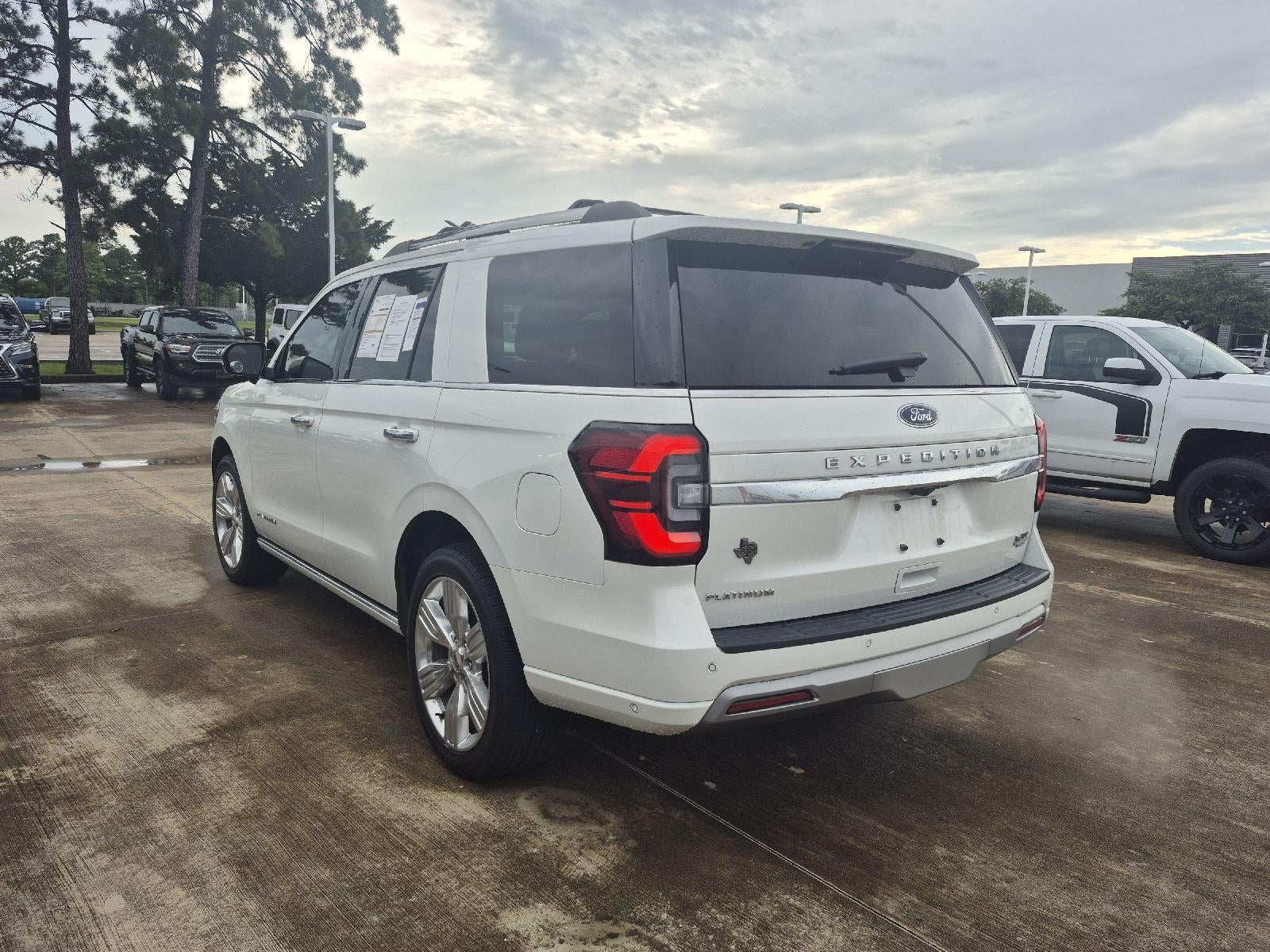 2024 Ford Expedition Platinum
