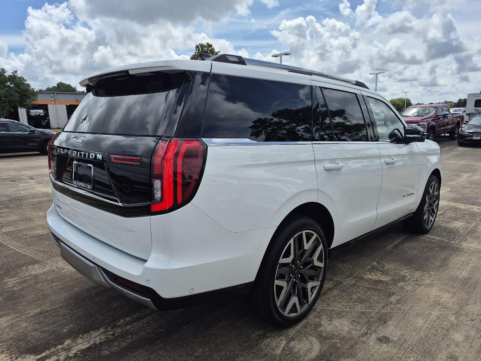 2025 Ford Expedition Platinum