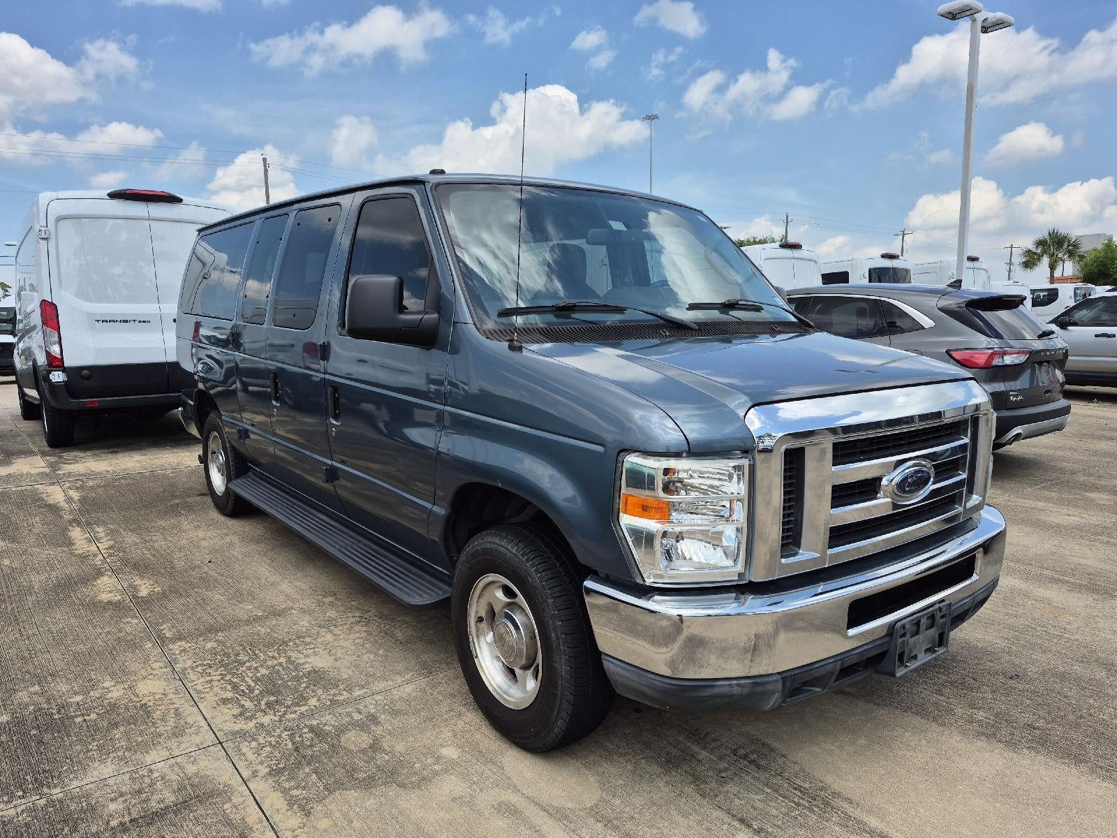2012 Ford E-Series E-150 XLT