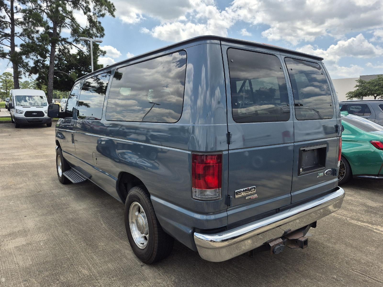 2012 Ford E-Series E-150 XLT