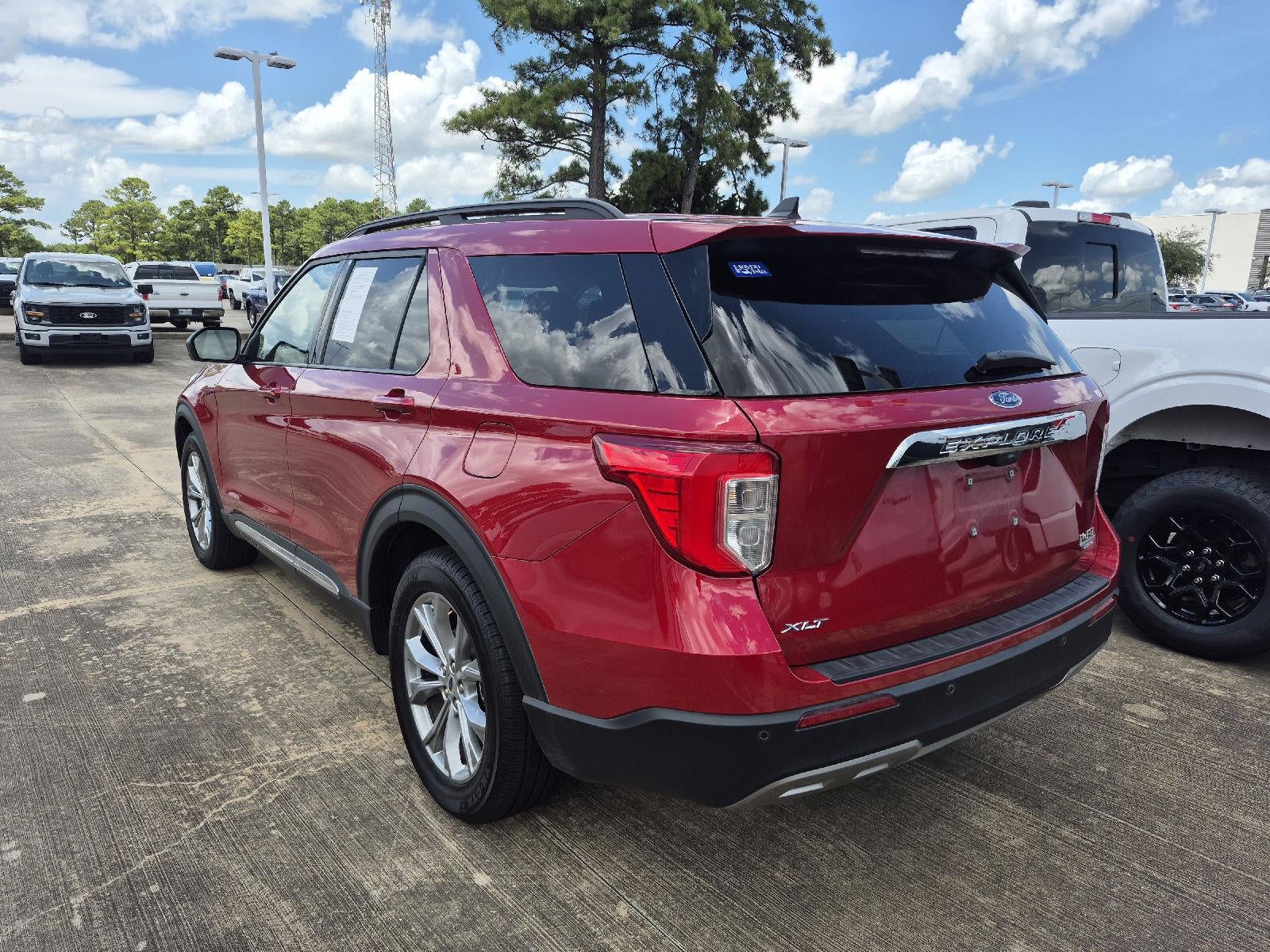 2024 Ford Explorer XLT