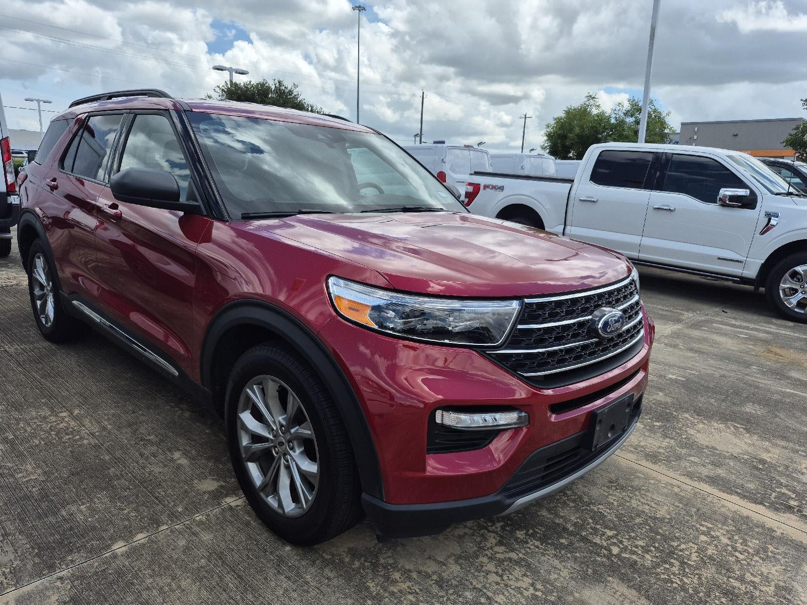 2024 Ford Explorer XLT
