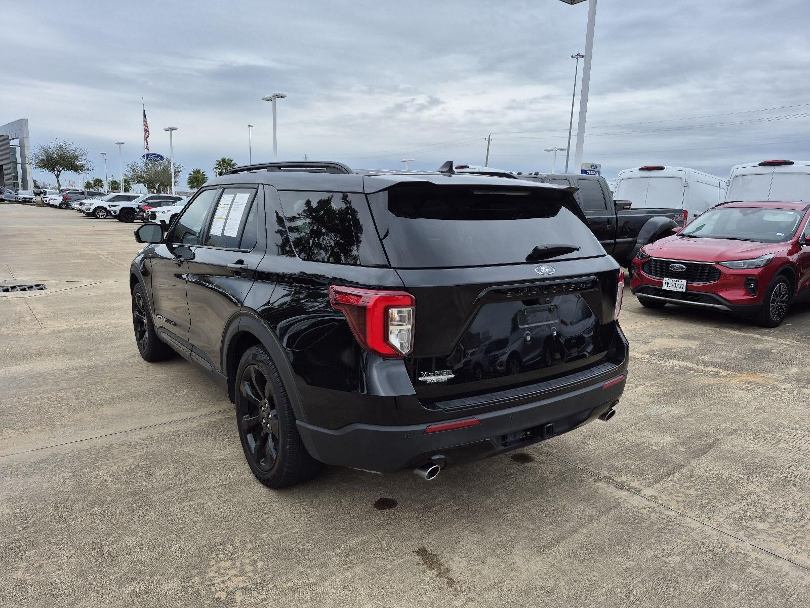 2024 Ford Explorer ST-Line