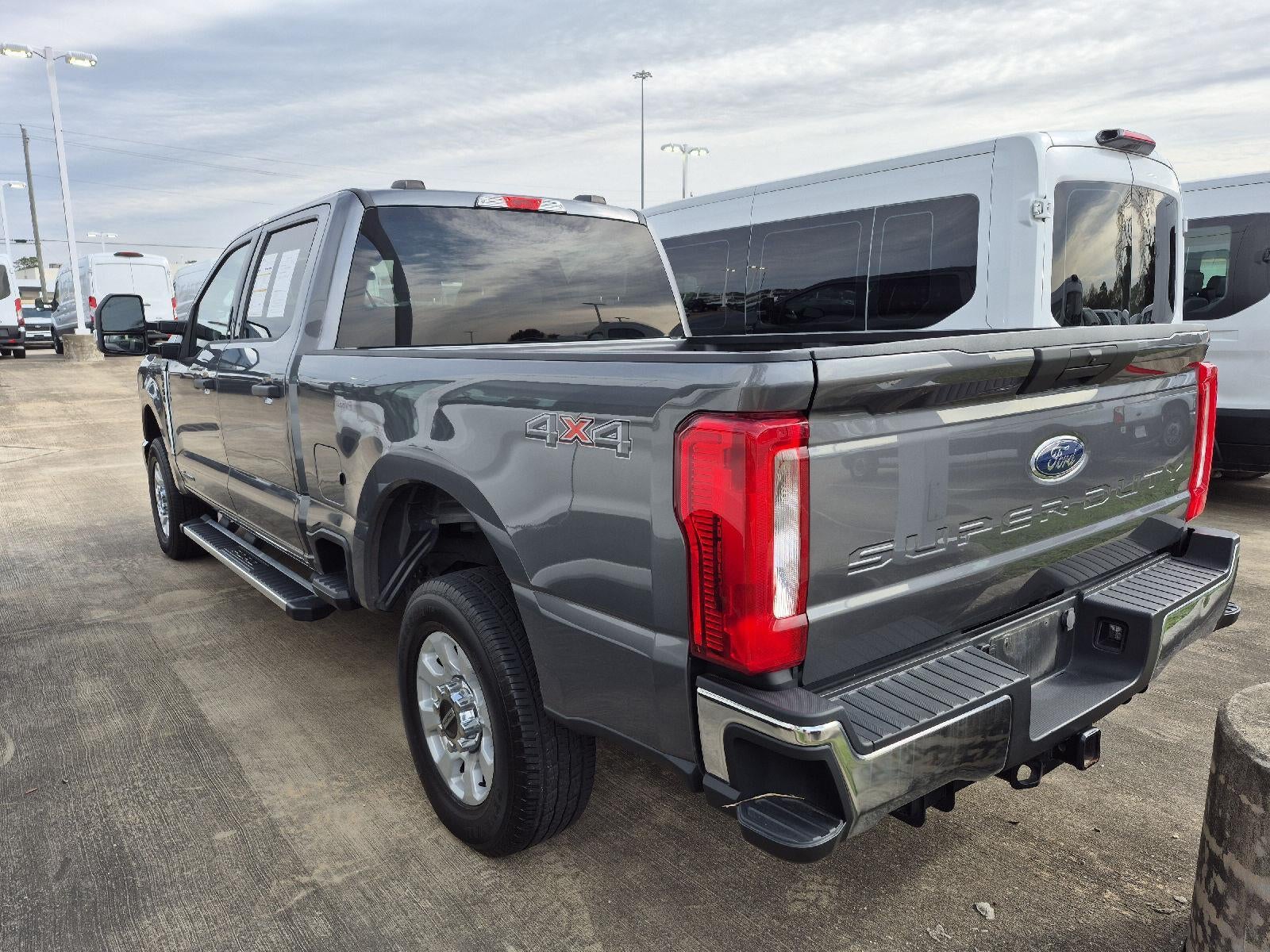 2024 Ford Super Duty F-250 SRW XLT