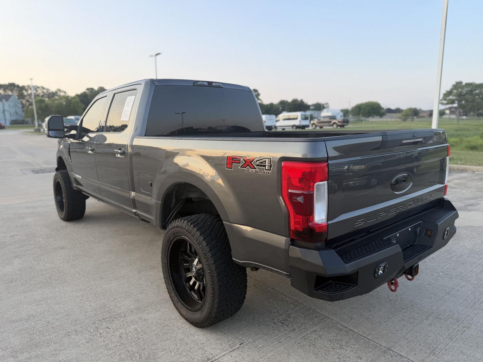 2017 Ford Super Duty F-250 Lariat
