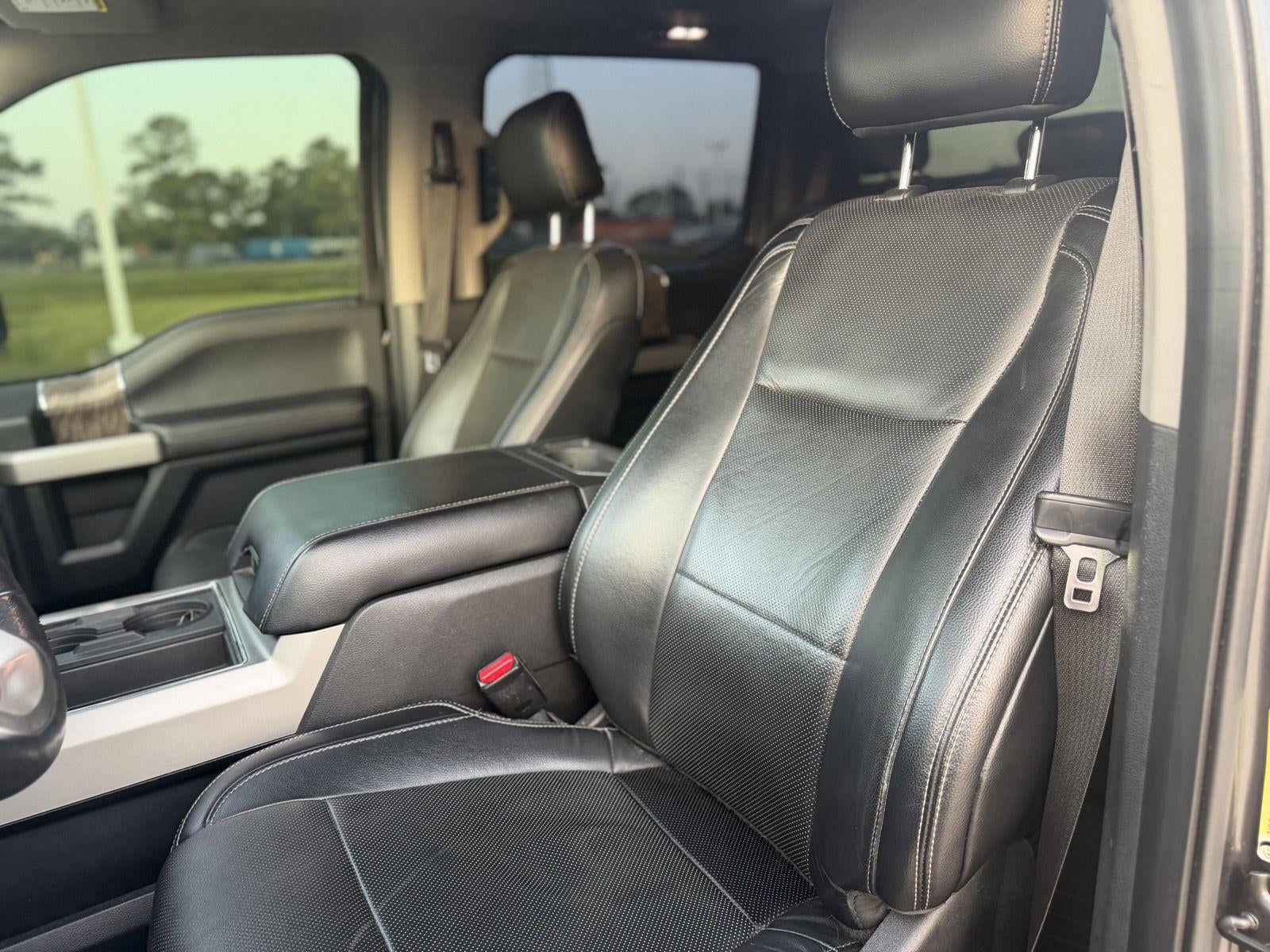 2017 Ford Super Duty F-250 Lariat