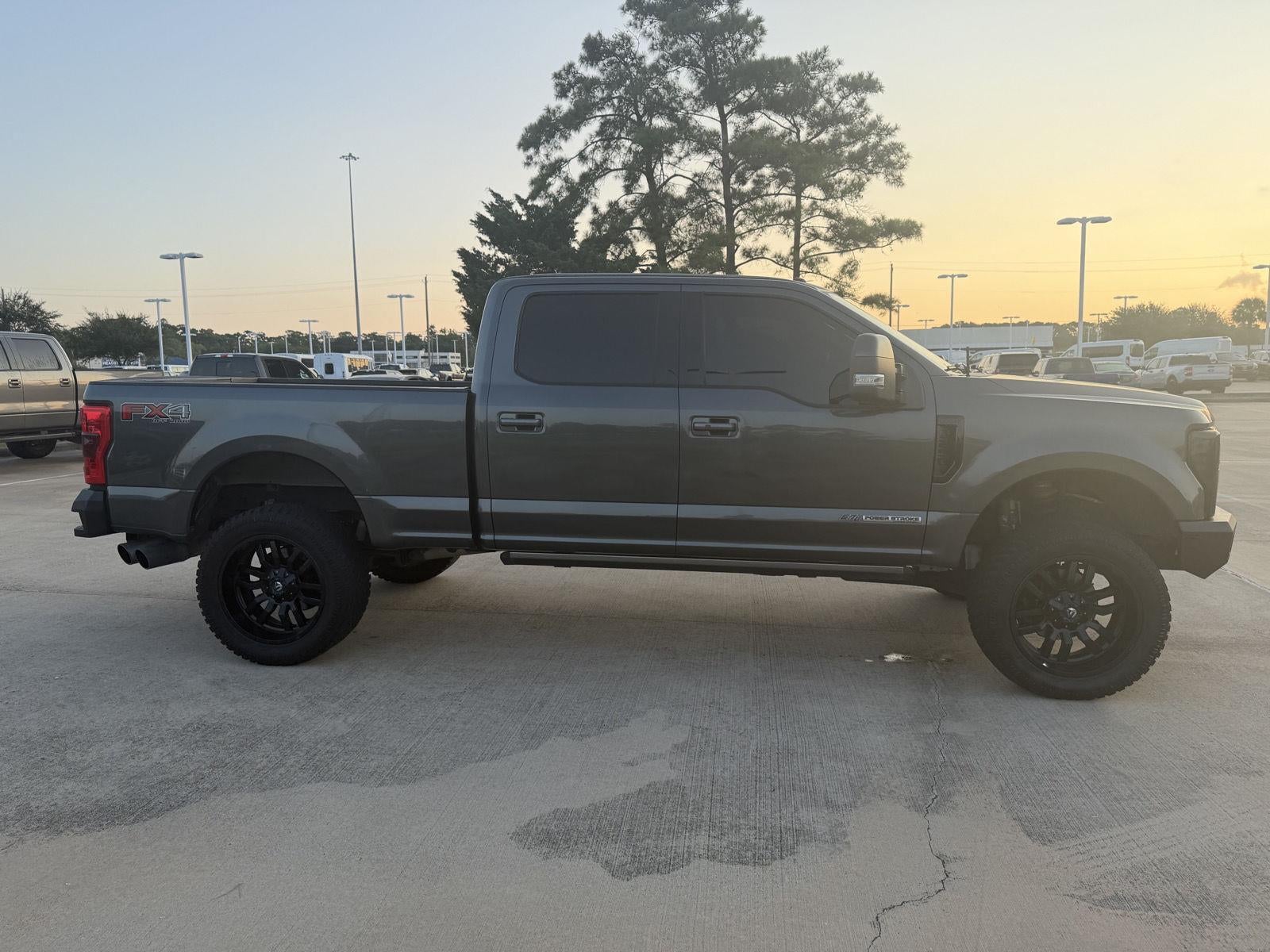 2017 Ford Super Duty F-250 Lariat