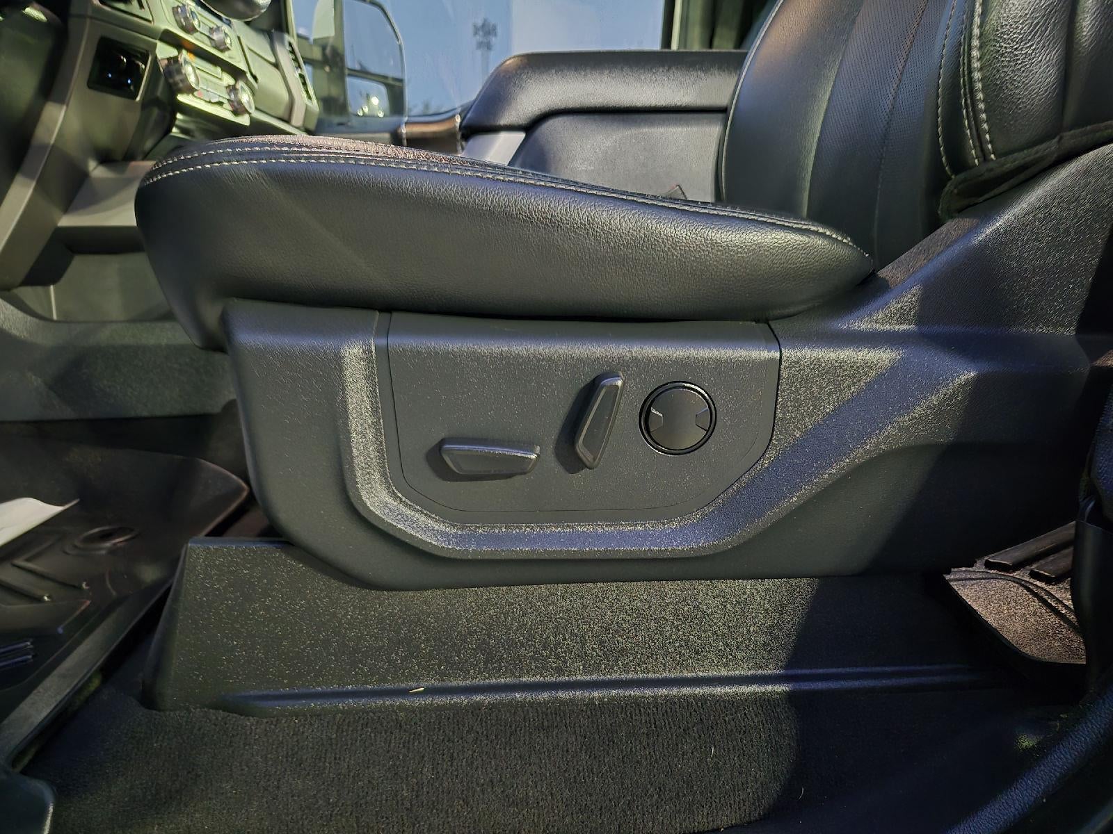 2022 Ford Super Duty F-250 SRW LARIAT