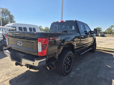 2017 Ford Super Duty F-250 Lariat