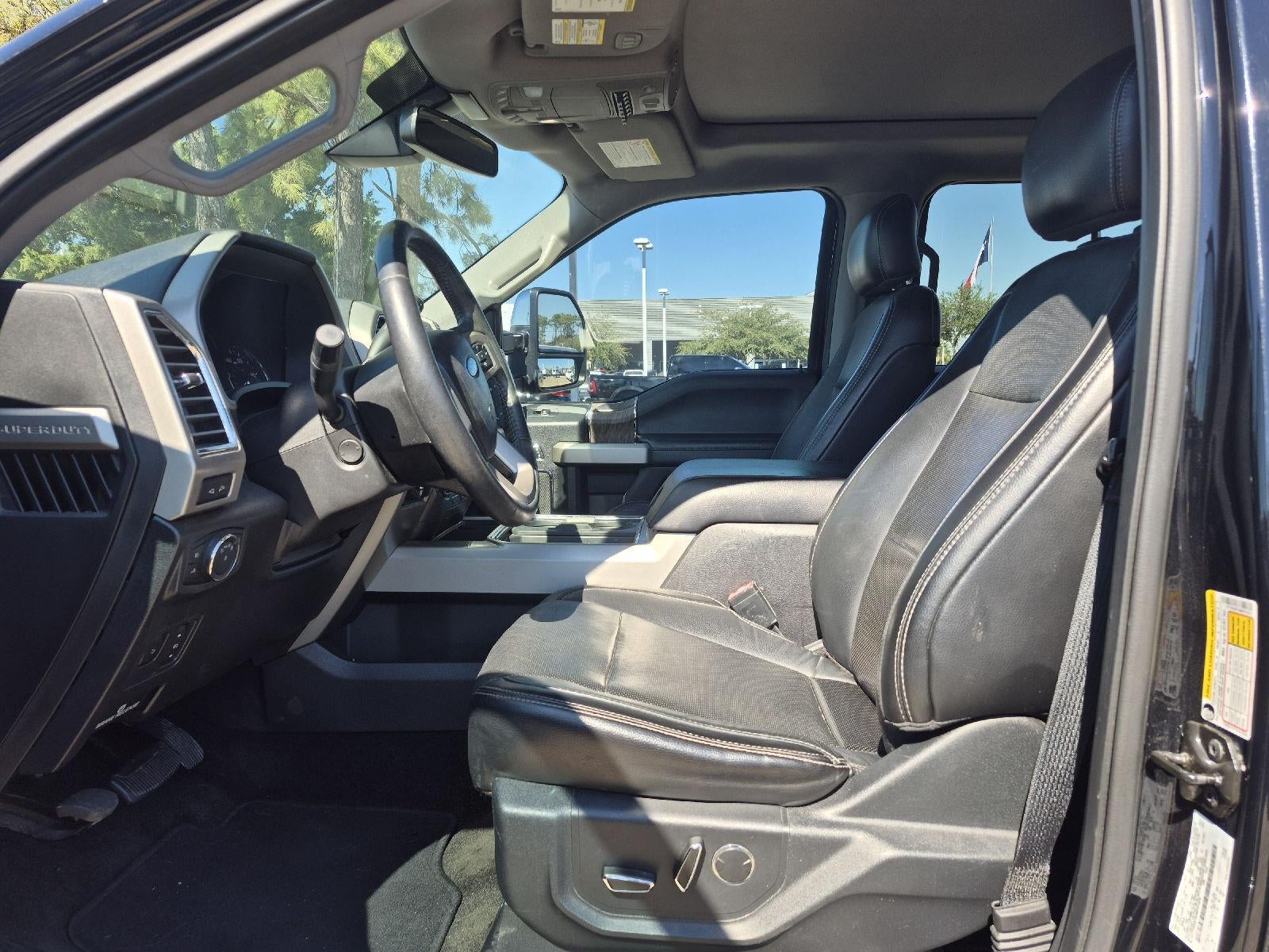 2017 Ford Super Duty F-250 Lariat