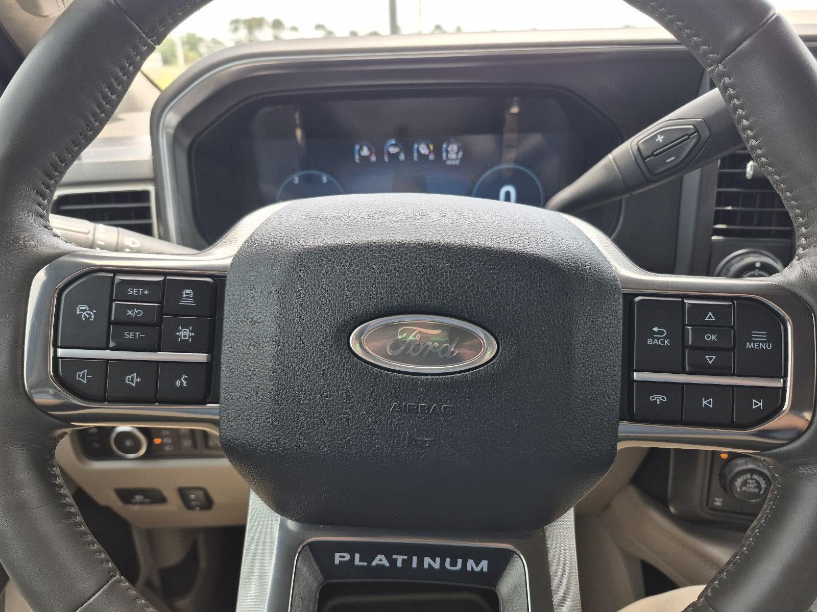 2025 Ford Super Duty F-250 SRW Platinum