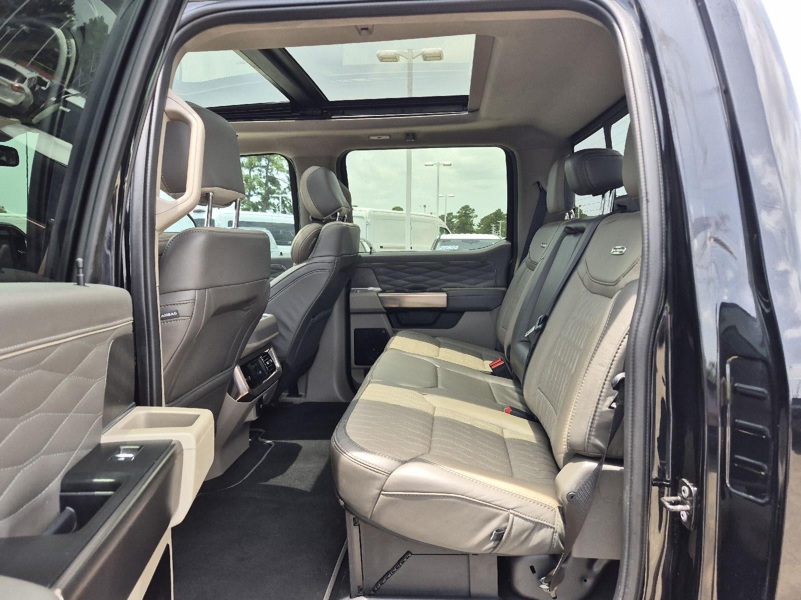 2025 Ford Super Duty F-250 SRW Platinum